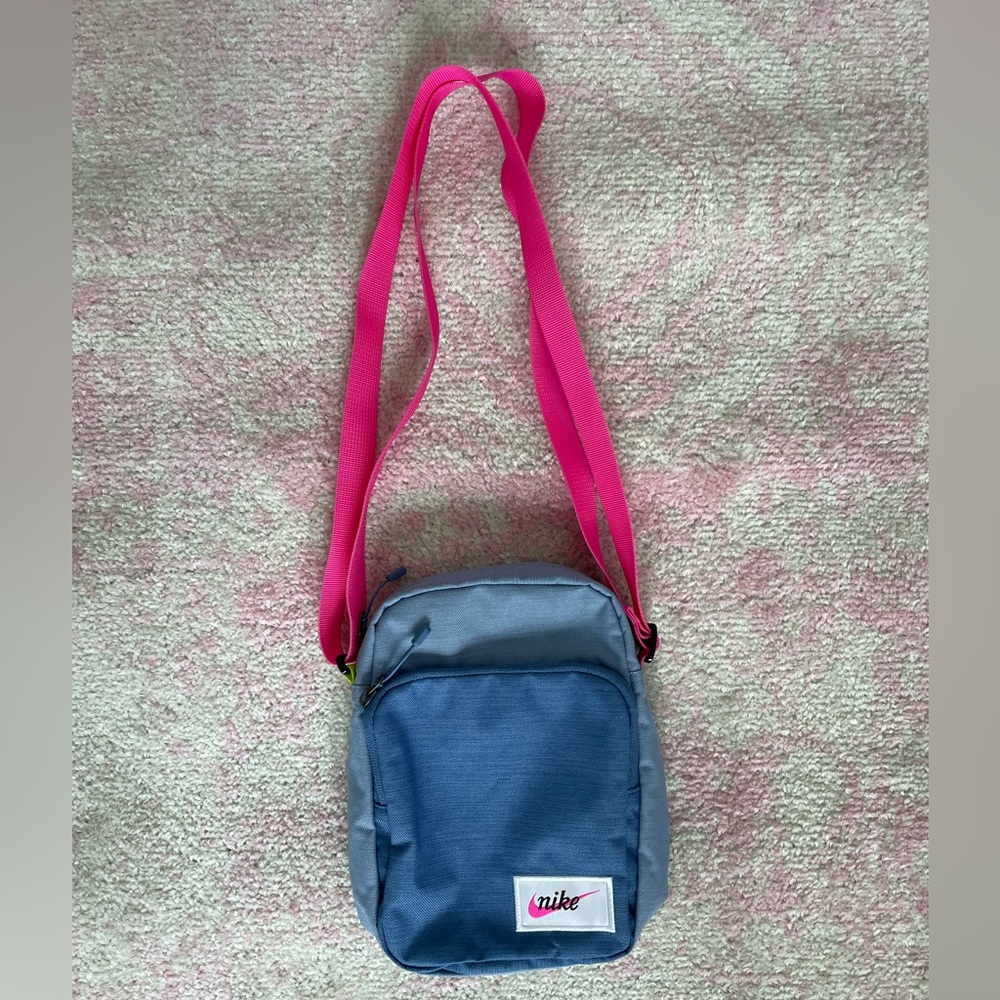 NIKE CROSSBODY BAG